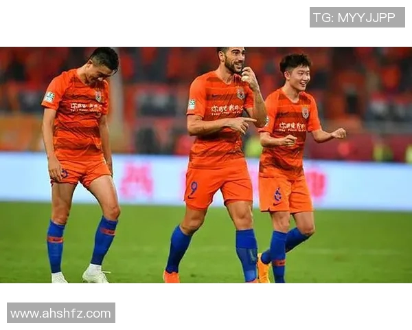 深圳篮球队配合默契创新高赛季表现引领联赛新风潮